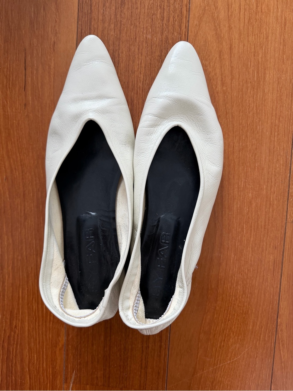 BY FAR Carre lime wash creased flats